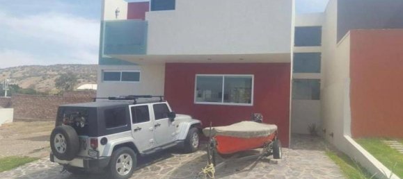 3 bedrooms House in Tlajomulco de Zuniga, Mexico No. 177861 2