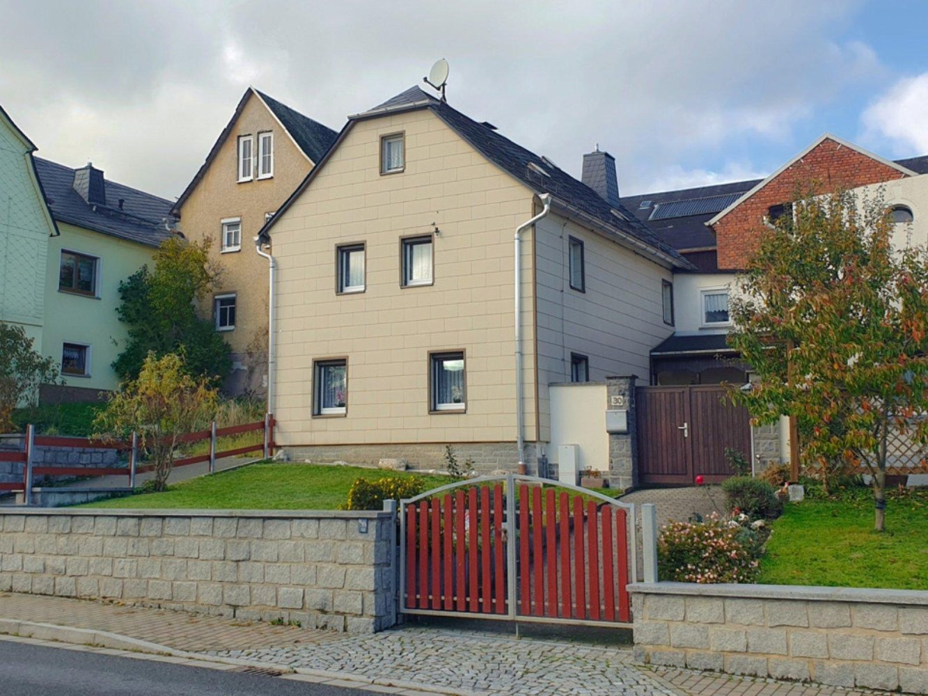 3 bedrooms Townhouse in Vogtlandkreis, Germany No. 305842