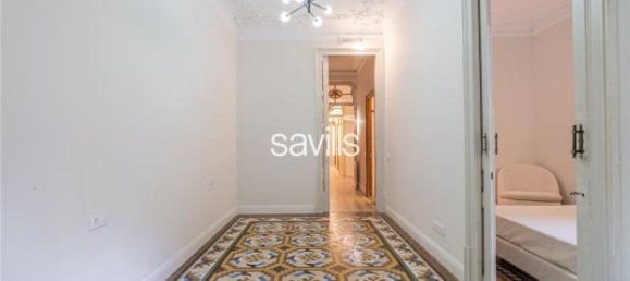 Apartamento de 3 dormitorios en Eixample, Spain No. 182352 46