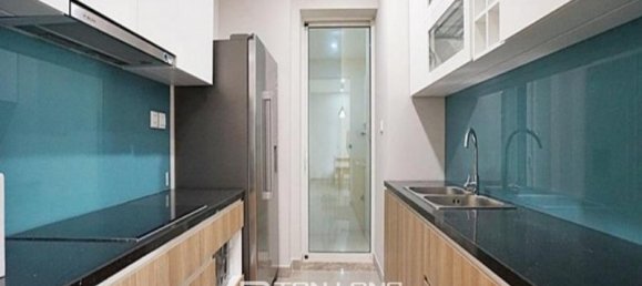 3 bedrooms Apartment in Tay Ho, Vietnam No. 961 4