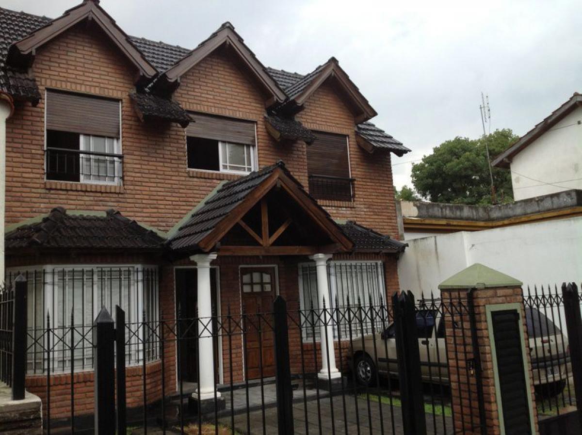 Casa T3 em Moron, Argentina N.º 60373