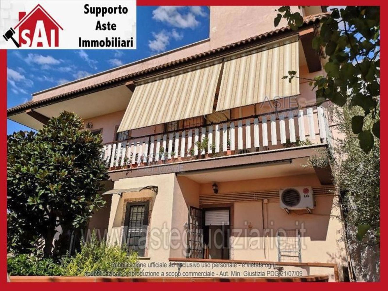 5 bedrooms Apartment in Rome, Italy No. 334113