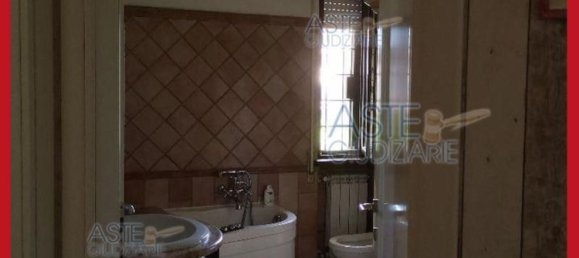 5 bedrooms Apartment in Rome, Italy No. 334113 17