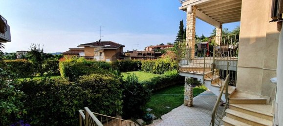 Villa de 2 dormitorios en Padenghe sul Garda, Italy No. 60555 16
