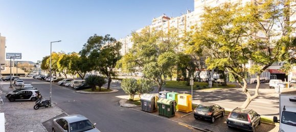 87m² Commercial property in Odivelas, Portugal No. 70708 20