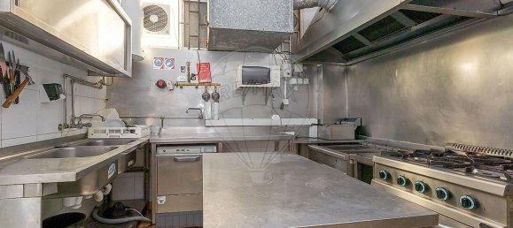 87m² Commercial property in Odivelas, Portugal No. 70708 8