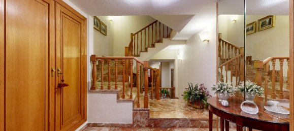4 bedrooms Villa in Catarroja, Spain No. 14999 5