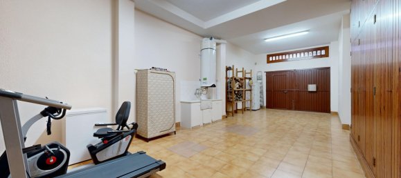 4 bedrooms Villa in Catarroja, Spain No. 14999 7