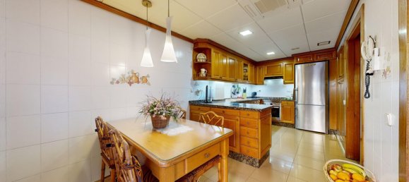 4 bedrooms Villa in Catarroja, Spain No. 14999 3