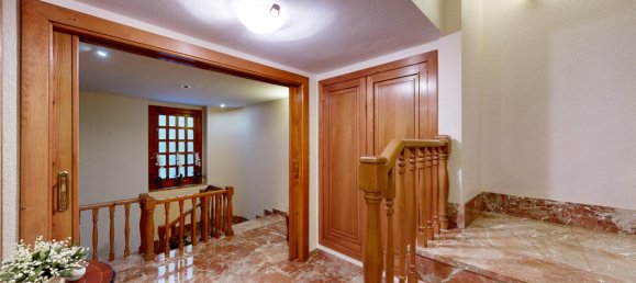 4 bedrooms Villa in Catarroja, Spain No. 14999 24