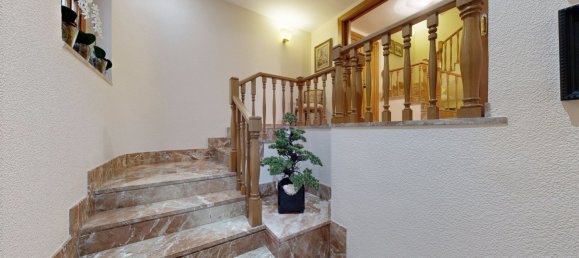 4 bedrooms Villa in Catarroja, Spain No. 14999 23