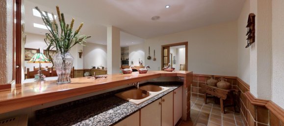 4 bedrooms Villa in Catarroja, Spain No. 14999 17