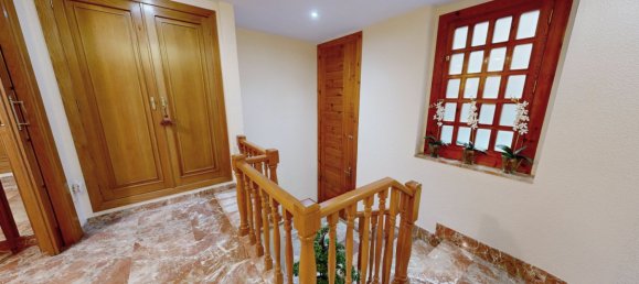4 bedrooms Villa in Catarroja, Spain No. 14999 22