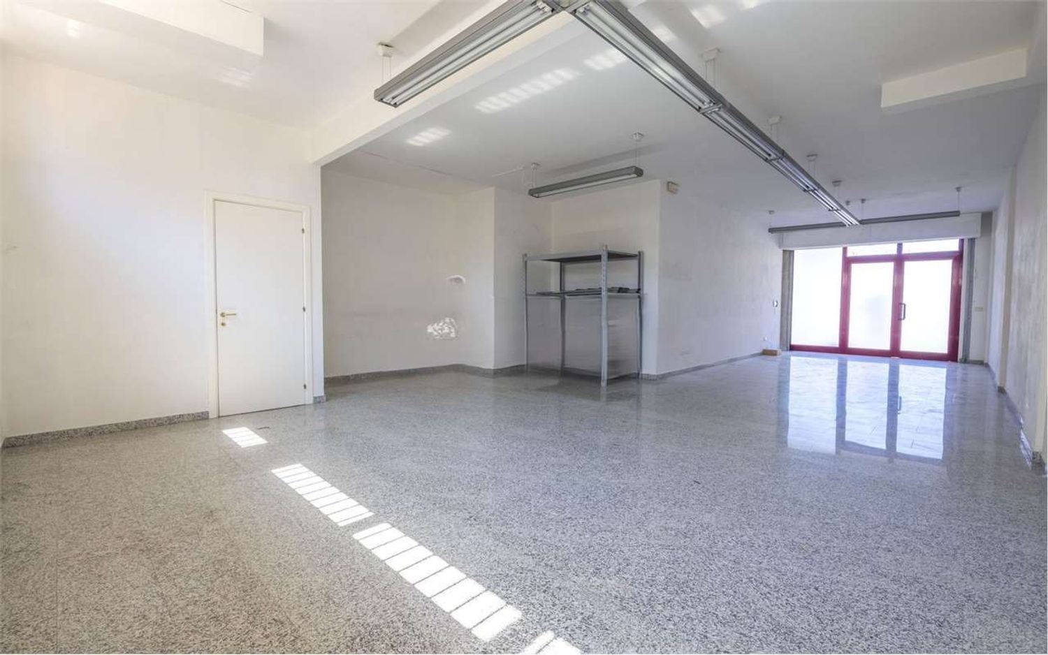 Propiedad comercial en Porto Sant'Elpidio, Italy 77 m² No. 331663