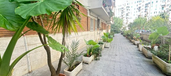 3 rooms Apartment in Rome, Italy No. 365399 3