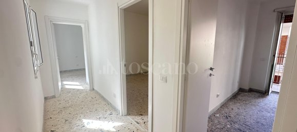 3 rooms Apartment in Rome, Italy No. 365399 12