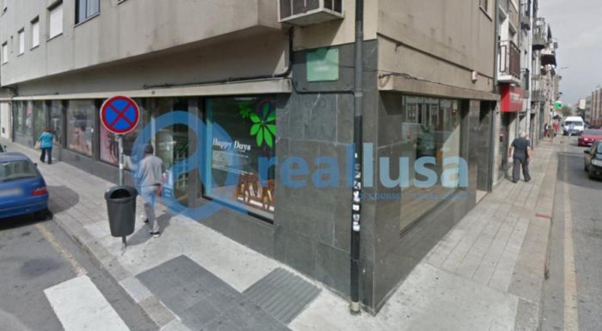 Loja em Porto, Portugal 186 m² N.º 7929