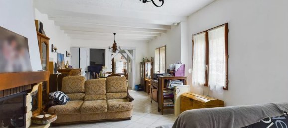 Castillos de 3 dormitorios en Romilly-sur-Seine, France No. 75974 10