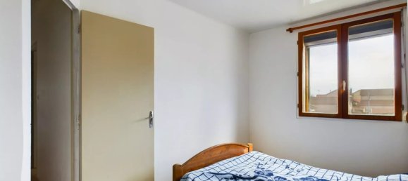 Castillos de 3 dormitorios en Romilly-sur-Seine, France No. 75974 30