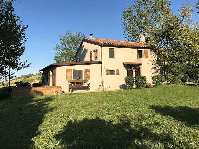 3 bedrooms House in Ostra, Italy No. 381931