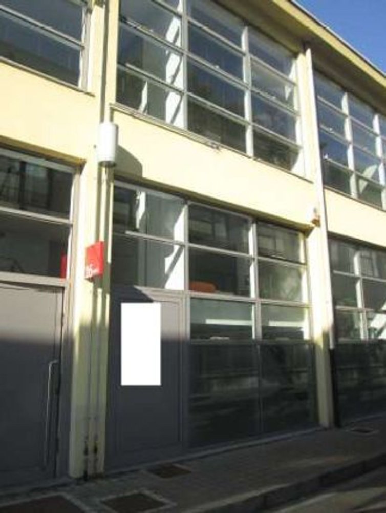 Oficina en Milan, Italy 150 m² No. 248221