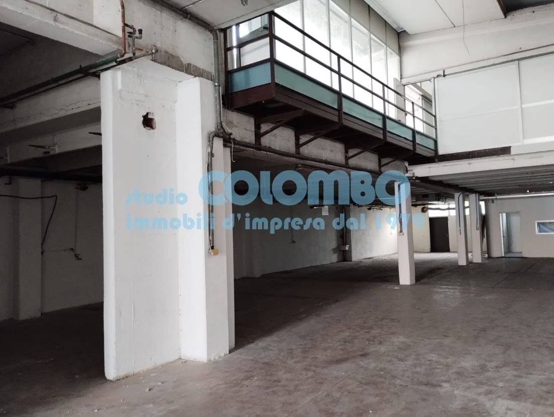 Armazém de 3 divisões em Brescia, Italy N.º 286893