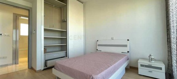 3 bedrooms Penthouse in Limassol, Cyprus No. 8649 4