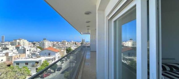 3 bedrooms Penthouse in Limassol, Cyprus No. 8649 9