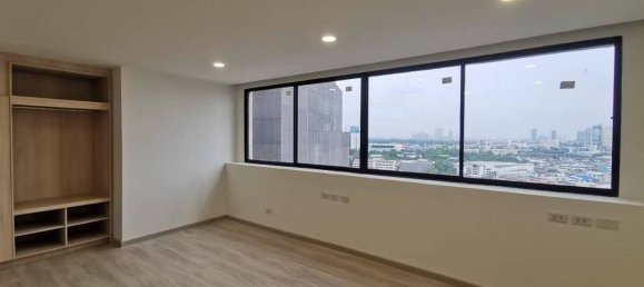 4 Schlafzimmer Eigentumswohnung in Khlong Toei, Thailand, Nr. 63584 10