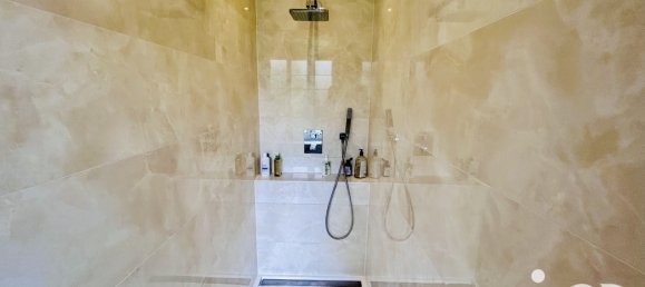 6 bedrooms House in Giraumont, France No. 246007 12