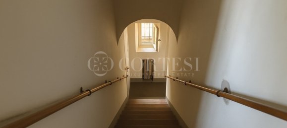 4 bedrooms Villa in Florence, Italy No. 295181 12