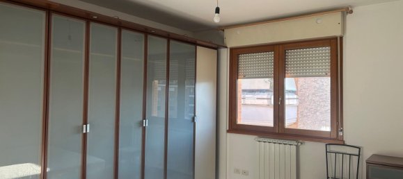 3 rooms Apartment in Pomezia, Italy No. 66681 12