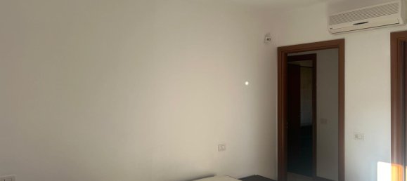 3 rooms Apartment in Pomezia, Italy No. 66681 9