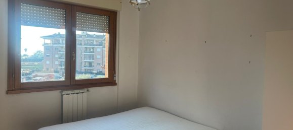 3 rooms Apartment in Pomezia, Italy No. 66681 10