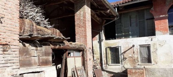 5 rooms House in Revigliasco d'Asti, Italy No. 256216 7