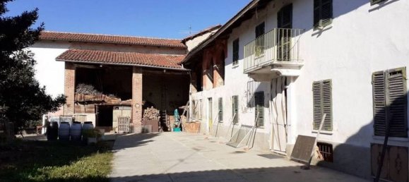5 rooms House in Revigliasco d'Asti, Italy No. 256216 6