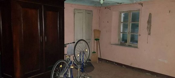 5 rooms House in Revigliasco d'Asti, Italy No. 256216 4