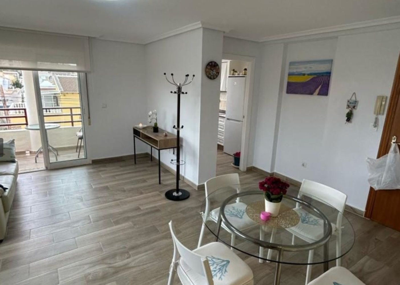 Apartamento de 2 dormitorios en Torrevieja, Spain No. 158872