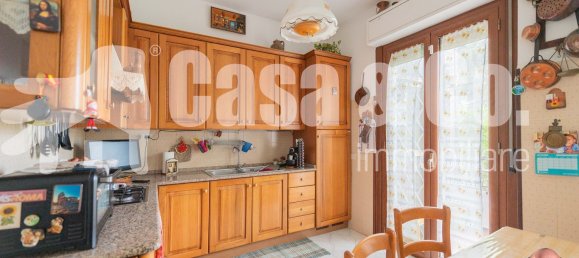 4 bedrooms Apartment in Rome, Italy No. 339436 12