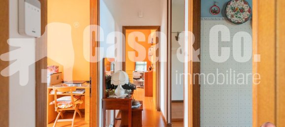 4 bedrooms Apartment in Rome, Italy No. 339436 16