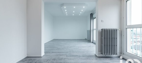 2 bedrooms Apartment in Clouange, France No. 214779 4