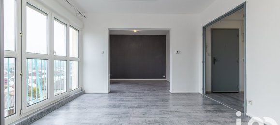 2 bedrooms Apartment in Clouange, France No. 214779 2