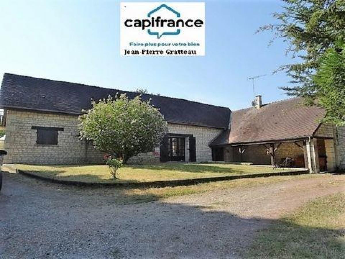 5 bedrooms House in Chatellerault, France No. 28306