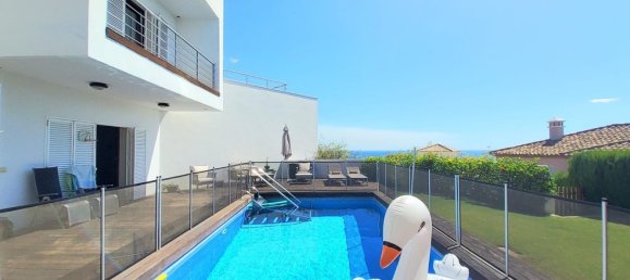 Villa de 4 dormitorios en Cádiz, Spain No. 141499 3