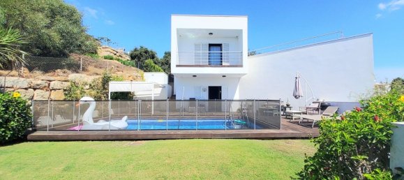 Villa de 4 dormitorios en Cádiz, Spain No. 141499 25