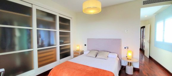 Villa de 4 dormitorios en Cádiz, Spain No. 141499 62