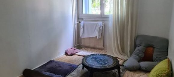 3 Schlafzimmer Wohnung in Trappes, France, Nr. 334121 4