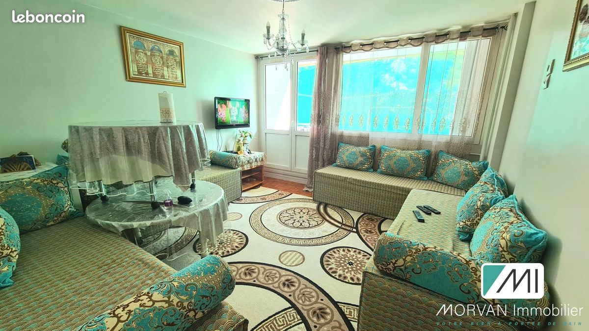 3 Schlafzimmer Wohnung in Trappes, France, Nr. 334121