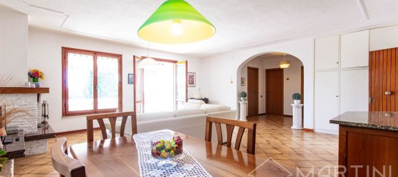 4-salle Villa à Gavorrano, Italy No. 35731 21