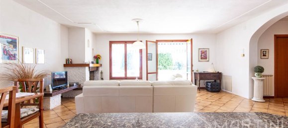 4-salle Villa à Gavorrano, Italy No. 35731 42